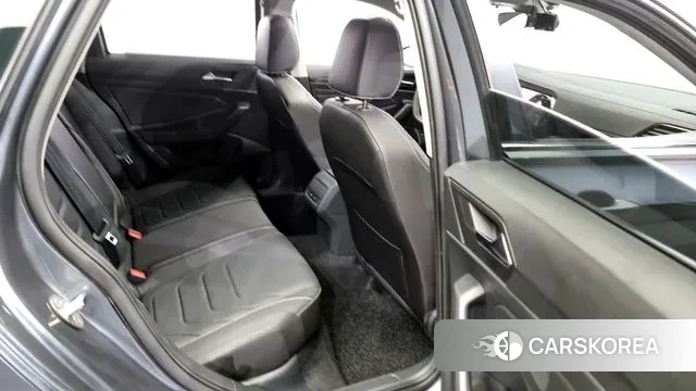 Volkswagen 7th Generation of Jetta 2023 Серый из Кореи, фото 3