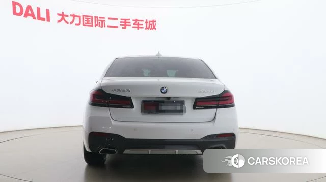 BMW 5 series 2022 Белый из Китая, фото 3