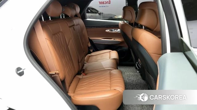 Genesis GV70 2023 Белый из Кореи, фото 3