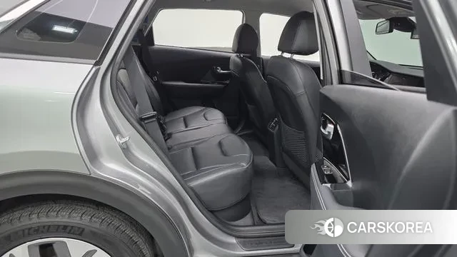 Kia Niro EV 2021 Серебряный из Кореи, фото 3