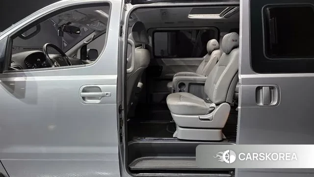 Hyundai The New Grand Starex 2019 Серебряный из Кореи, фото 3