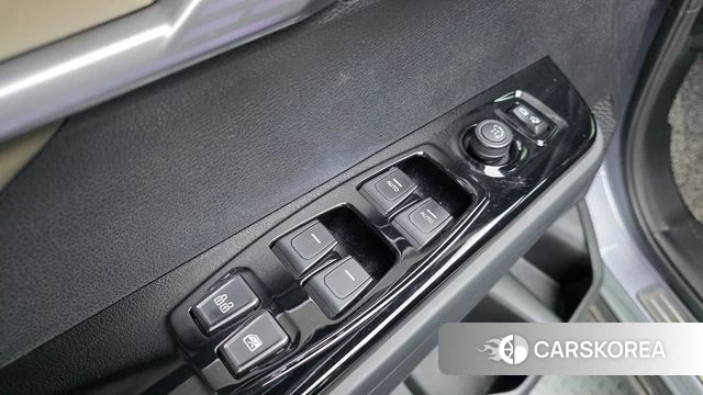 Ssangyong Torres 2023 Серебристо-серый из Кореи, фото 3