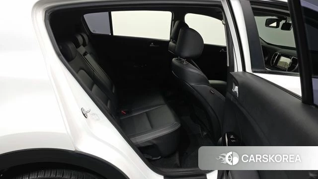 Kia Sportage 4th Generation 2018 Белый из Кореи, фото 3