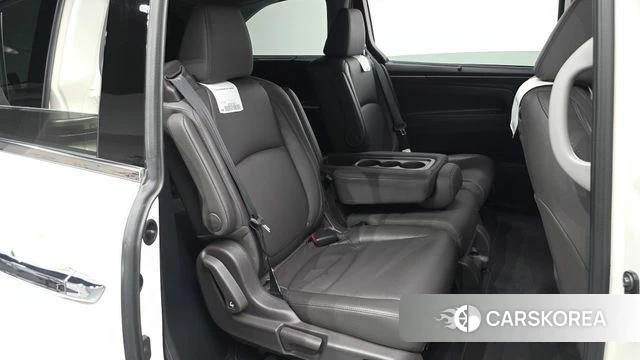 Honda Odyssey 2019 Белый из Кореи, фото 3