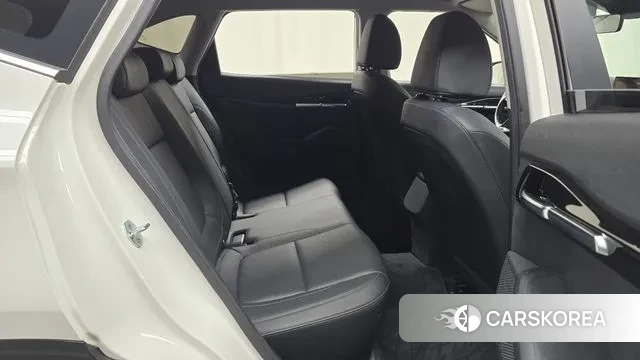 Kia Seltos 2022 Белый из Кореи, фото 3