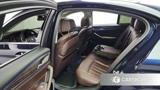 BMW 5 Series (G30) id 3248371 из Кореи 3