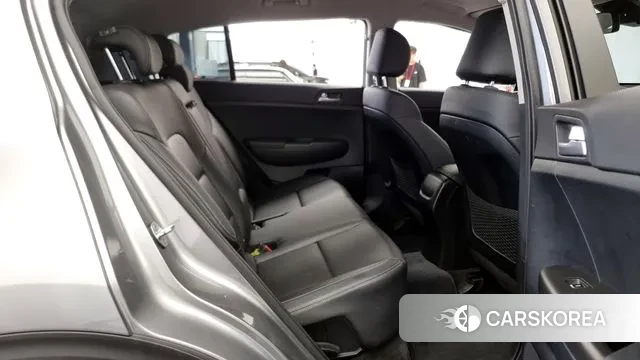 Kia Sportage The Bold 2021 Серебристо-серый из Кореи, фото 3