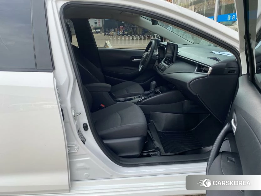 Toyota Corolla 2021 Белый из Китая, фото 3