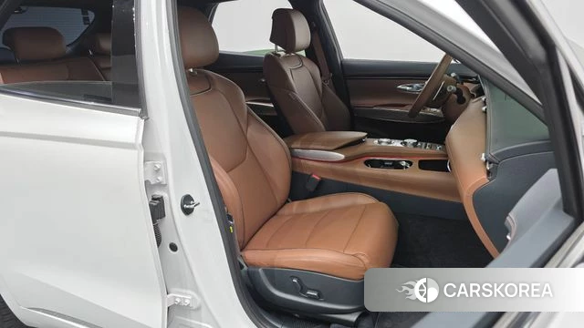 Genesis GV70 2022 Белый из Кореи, фото 3