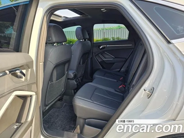 Audi Q3 (F3) 2023 Белый из Кореи, фото 3