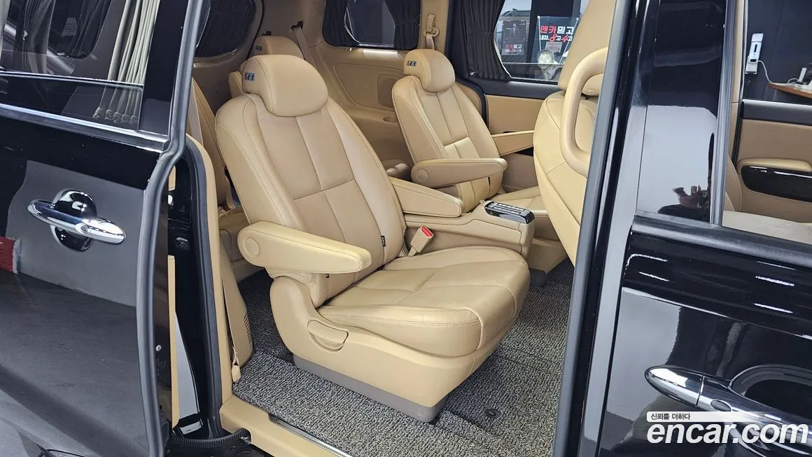 Kia The New Carnival 2019 Черный из Кореи, фото 3