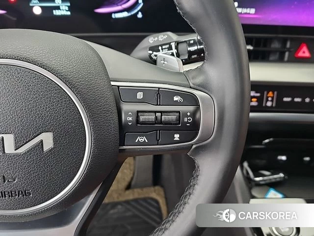 Kia Sportage 5th Generation 2022 Серебристо-серый из Кореи, фото 3