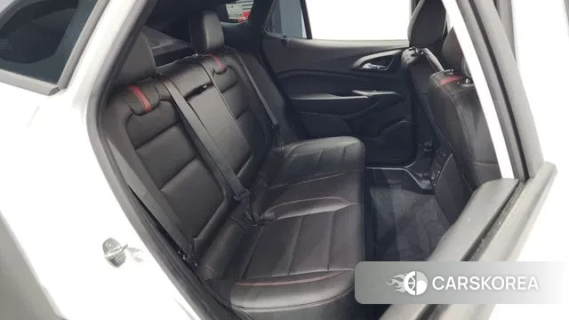 Chevrolet (GM Daewoo) Trax Crossover 2023 Белый из Кореи, фото 3