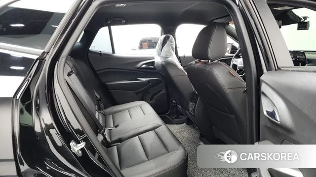 Chevrolet (GM Daewoo) Trax Crossover 2023 Черный из Кореи, фото 3