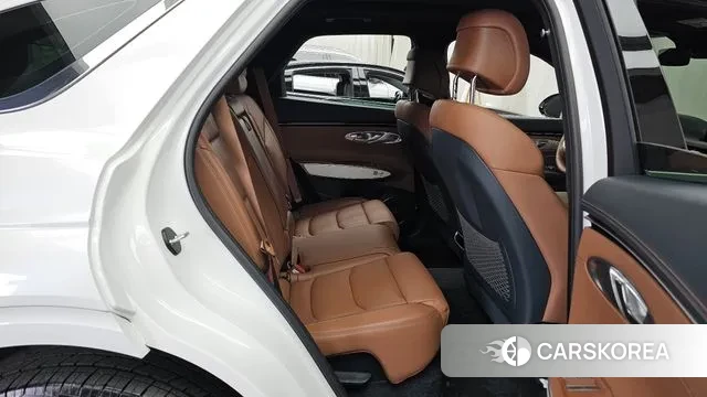 Genesis GV70 2023 Белый из Кореи, фото 3