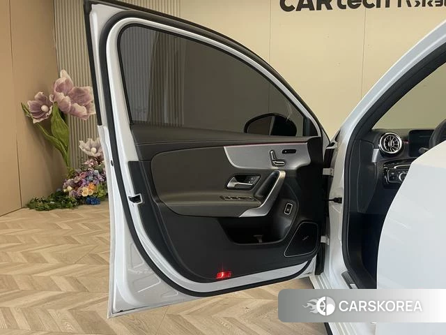Mercedes-Benz Class A AMG id 4212462 из Китая 3