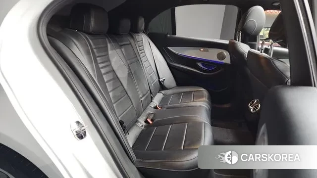 Mercedes-Benz E-Class W213 2019 Белый из Кореи, фото 3