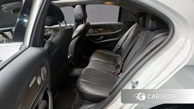 Mercedes-Benz E-Class W213 2019 Белый из Кореи, фото 3