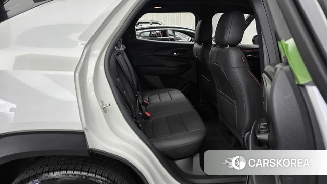 Chevrolet (GM Daewoo) The New Trail Blazer 2023 Белый из Кореи, фото 3