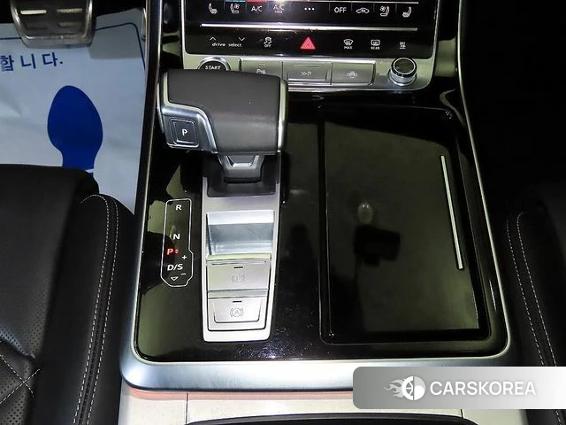 Audi Q8 (4M) 2021 Серый из Кореи, фото 3
