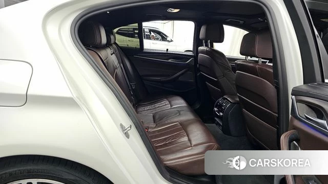 BMW 5 Series (G30) 2020 Белый из Кореи, фото 3