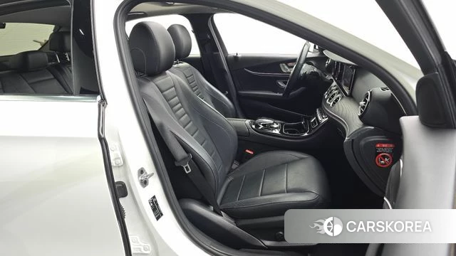 Mercedes-Benz E-Class W213 2019 Белый из Кореи, фото 3