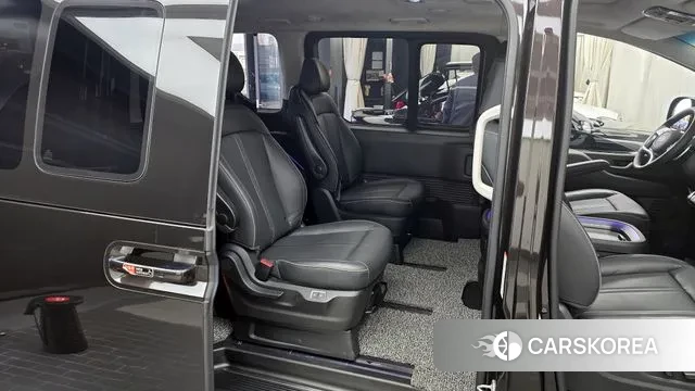 Hyundai Staria 2022 Коричневый из Кореи, фото 3