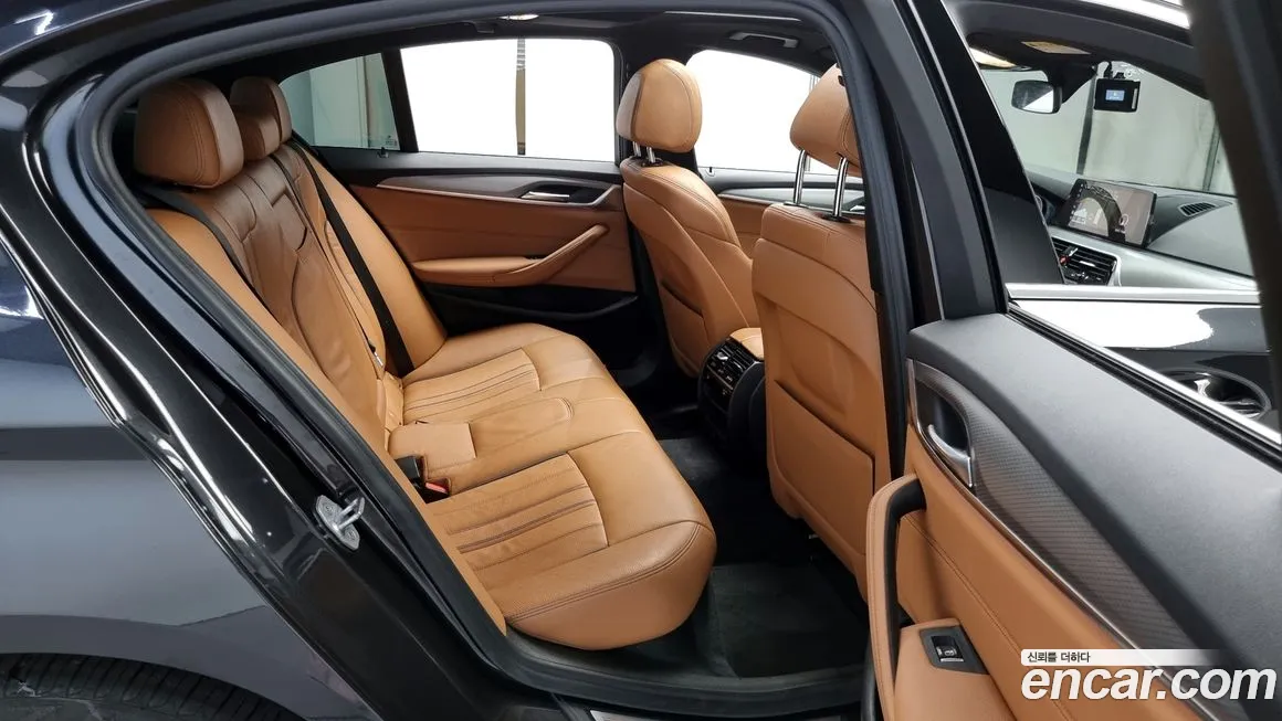 BMW 5 Series (G30) 2018 Серый из Кореи, фото 3