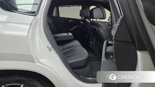 BMW X6 (G06) 2025 Белый из Кореи, фото 3