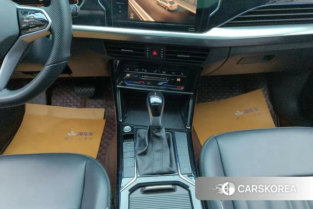 Volkswagen Passat 2023 Черный из Китая, фото 3