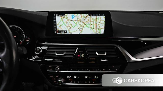 BMW 5 Series (G30) 2018 Синий из Кореи, фото 3