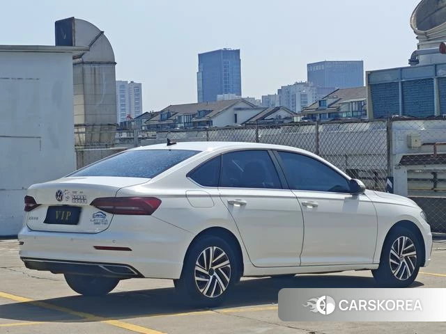 Volkswagen Lavida 2022 Белый из Китая, фото 3
