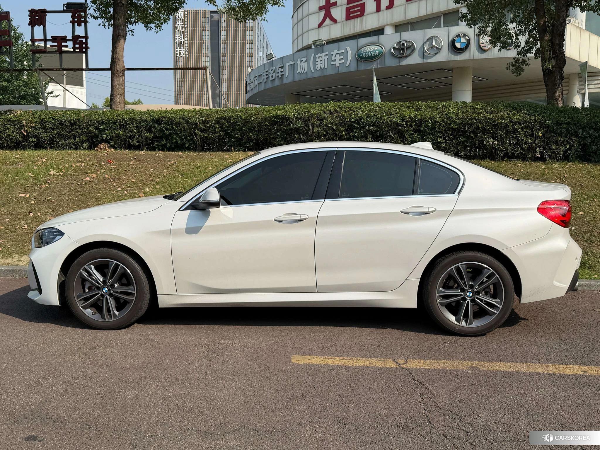BMW 1 series 2022 Белый из Китая, фото 3