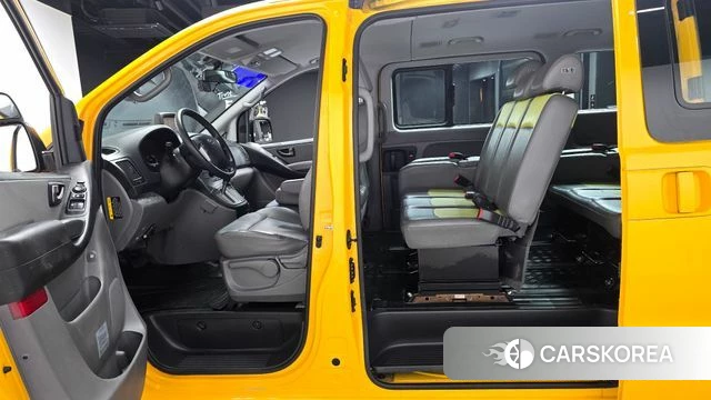 Hyundai The New Grand Starex 2019 Желтый из Кореи, фото 3