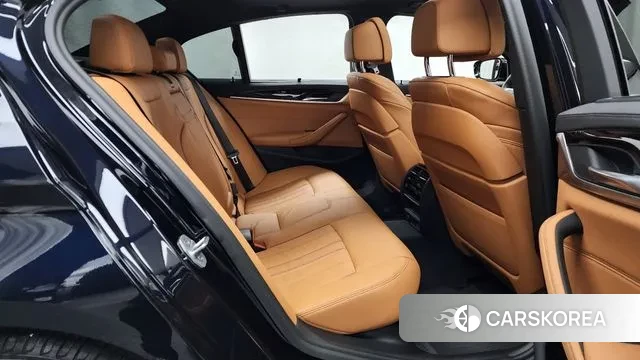 BMW 5 Series (G30) 2022 Черный из Кореи, фото 3