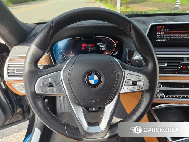 BMW 7 Series (G11) 2022 Черный из Кореи, фото 3