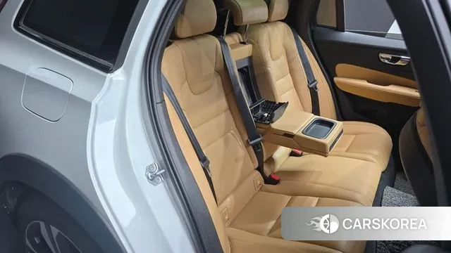Volvo V60 Cross-Country 2nd Generation 2020 Белый из Кореи, фото 3