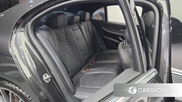 Mercedes-Benz E-Class W213 2022 Серый из Кореи, фото 3