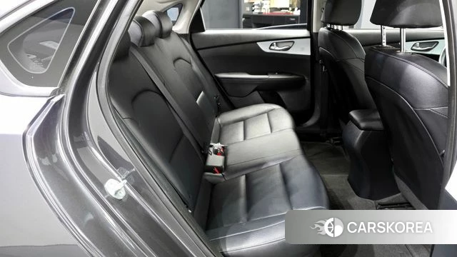 Kia The New K3 2nd generation 2022 Серый из Кореи, фото 3