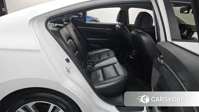 Hyundai Avante AD 2018 Белый из Кореи, фото 3