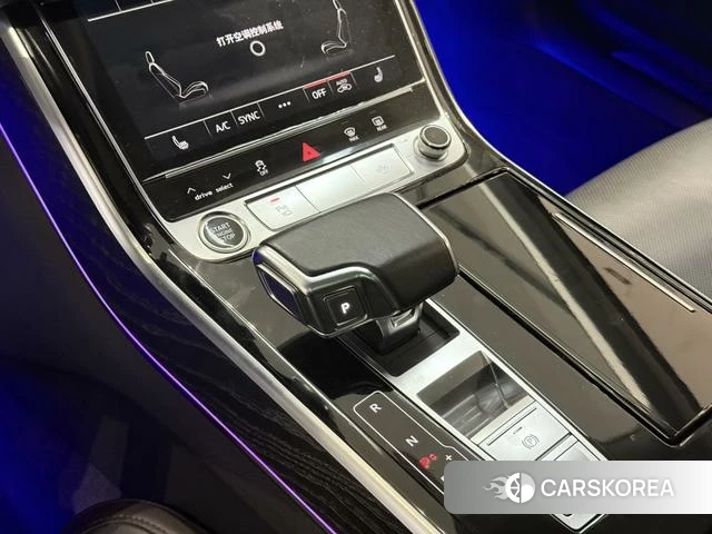 Audi A8 2021 Черный из Китая, фото 3