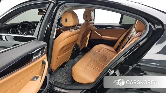 BMW 5 Series (G30) 2018 Черный из Кореи, фото 3