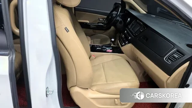 Kia The New Carnival 2019 Белый из Кореи, фото 3