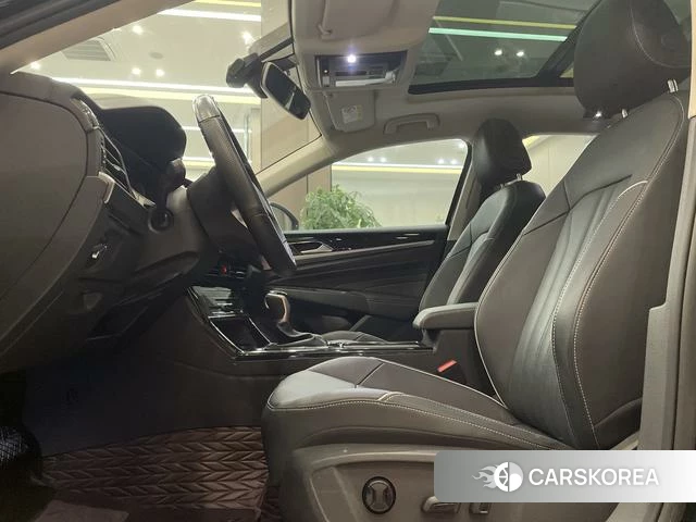 Volkswagen Passat 2021 Черный из Китая, фото 3