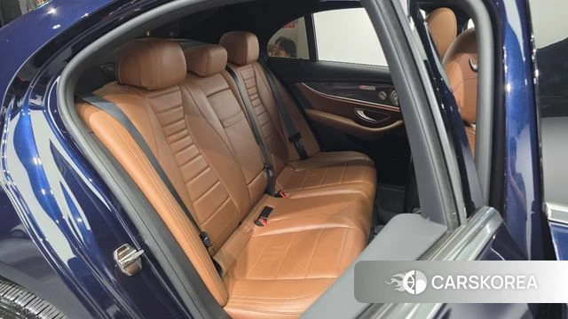 Mercedes-Benz E-Class W213 2021 Синий из Кореи, фото 3