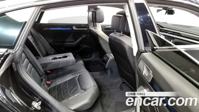 Volkswagen Arteon 2023 Черный из Кореи, фото 3