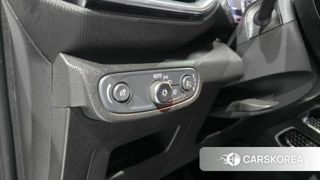 Chevrolet (GM Daewoo) Trailblazer 2021 Белый из Кореи, фото 3