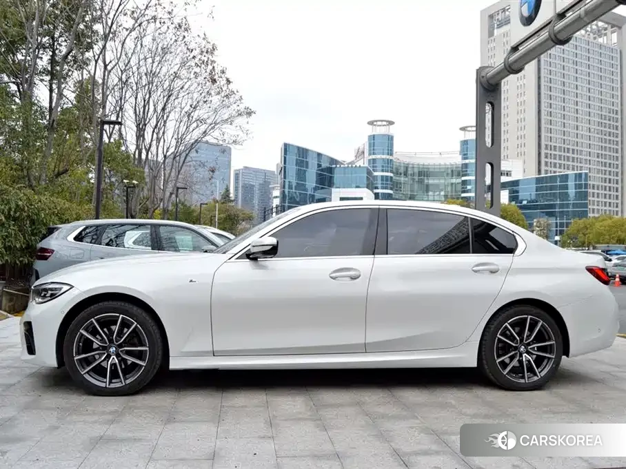 BMW 3 series 2022 Белый из Китая, фото 3