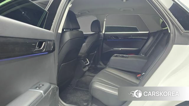 Hyundai Grandeur Hybrid (GN7) 2023 Белый из Кореи, фото 3