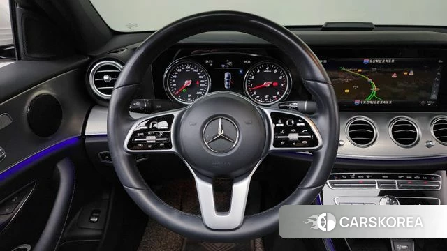 Mercedes-Benz E-Class W213 2019 Белый из Кореи, фото 3
